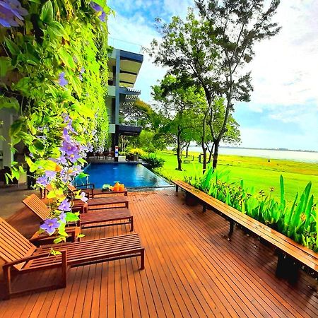 The Lake Forest Hotel Holambra Exterior foto