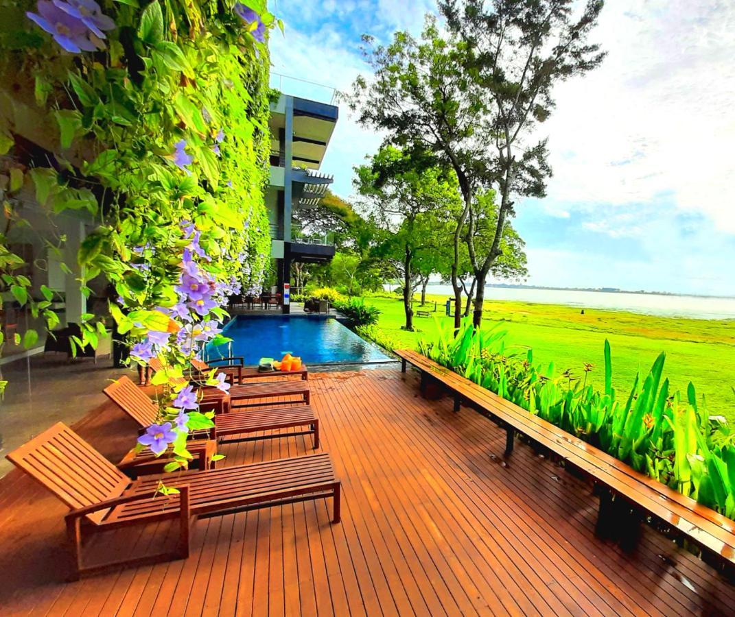 The Lake Forest Hotel Holambra Exterior foto