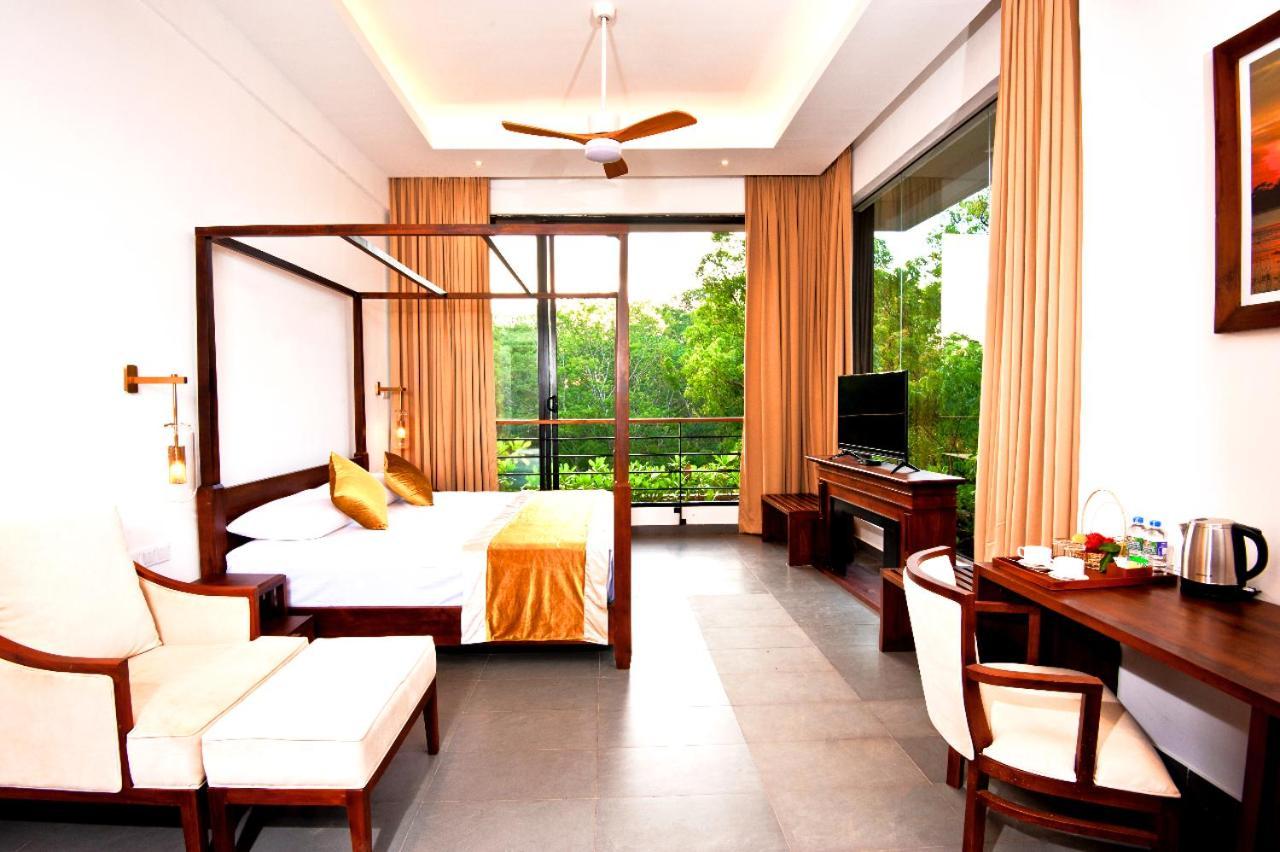The Lake Forest Hotel Holambra Exterior foto