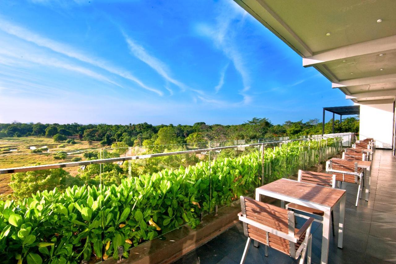 The Lake Forest Hotel Holambra Exterior foto