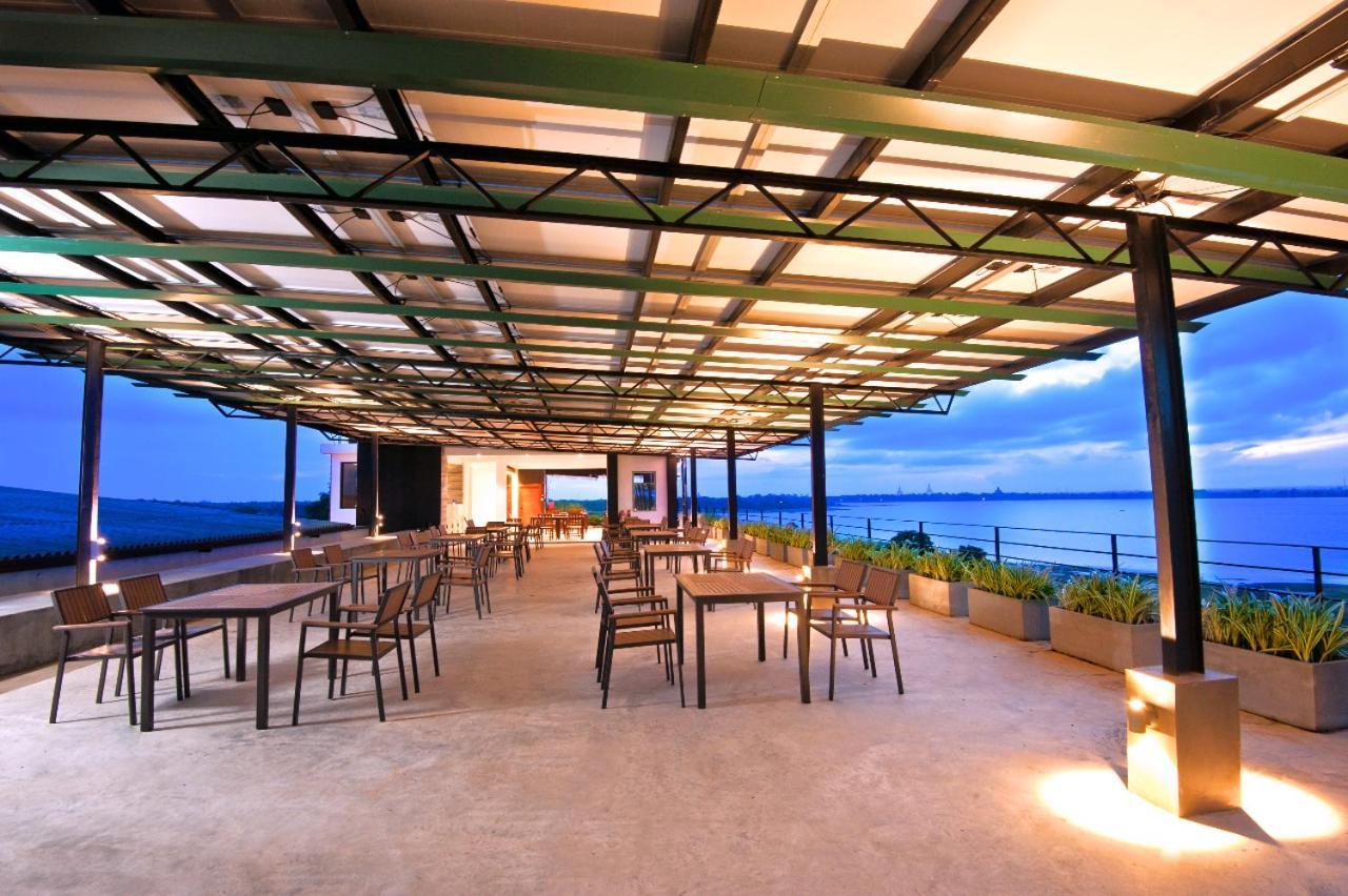The Lake Forest Hotel Holambra Exterior foto