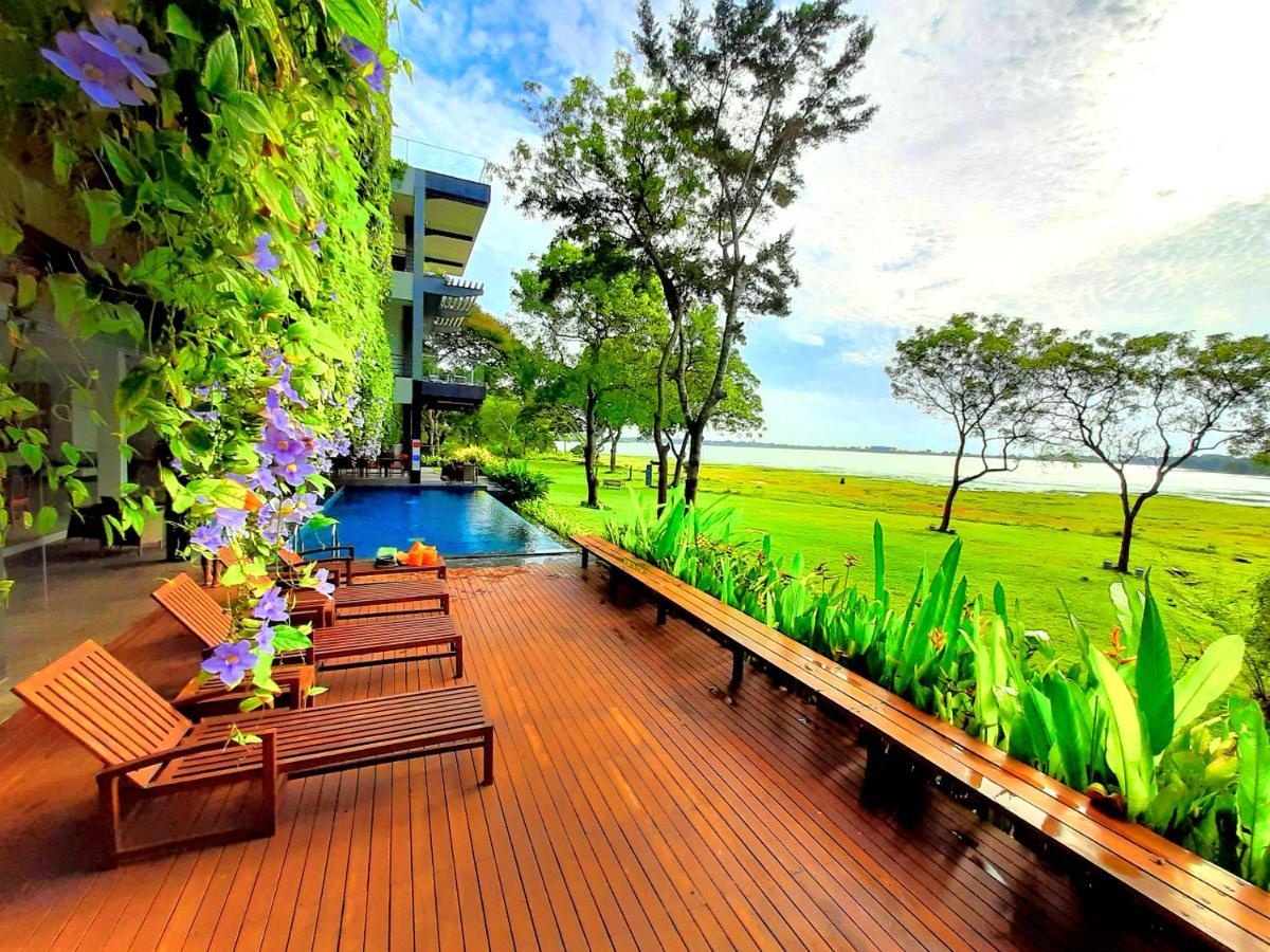 The Lake Forest Hotel Holambra Exterior foto