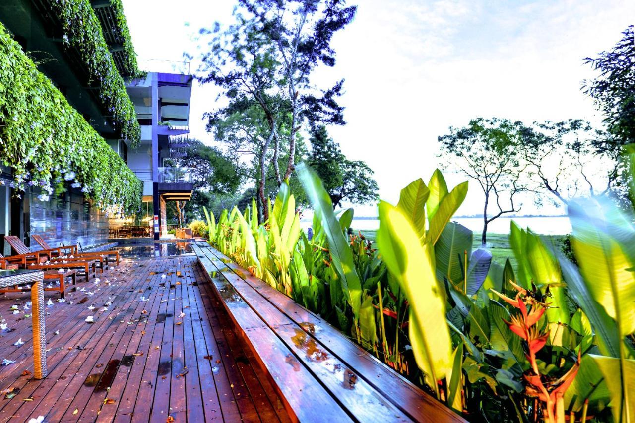 The Lake Forest Hotel Holambra Exterior foto